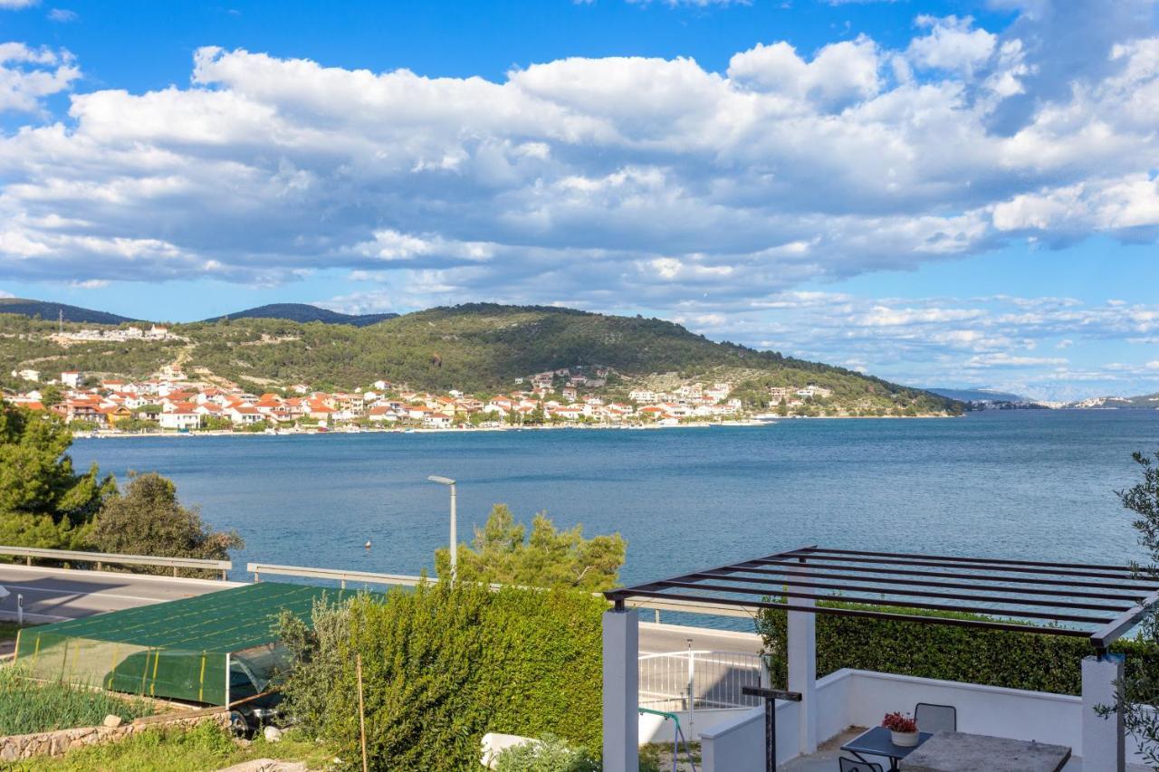 Apartments By The Sea Poljica, Trogir - 19316 มารีนา ภายนอก รูปภาพ